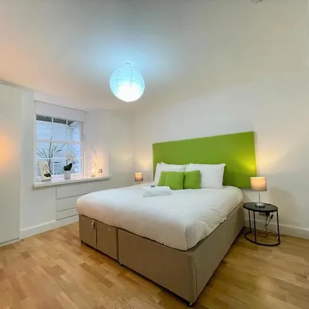 Elite 3 Bed New Town Apt With Private Walled Garden EDI Buitenkant foto
