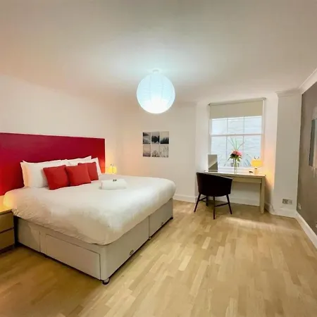 Elite 3 Bed New Town Apt With Private Walled Garden EDI Buitenkant foto