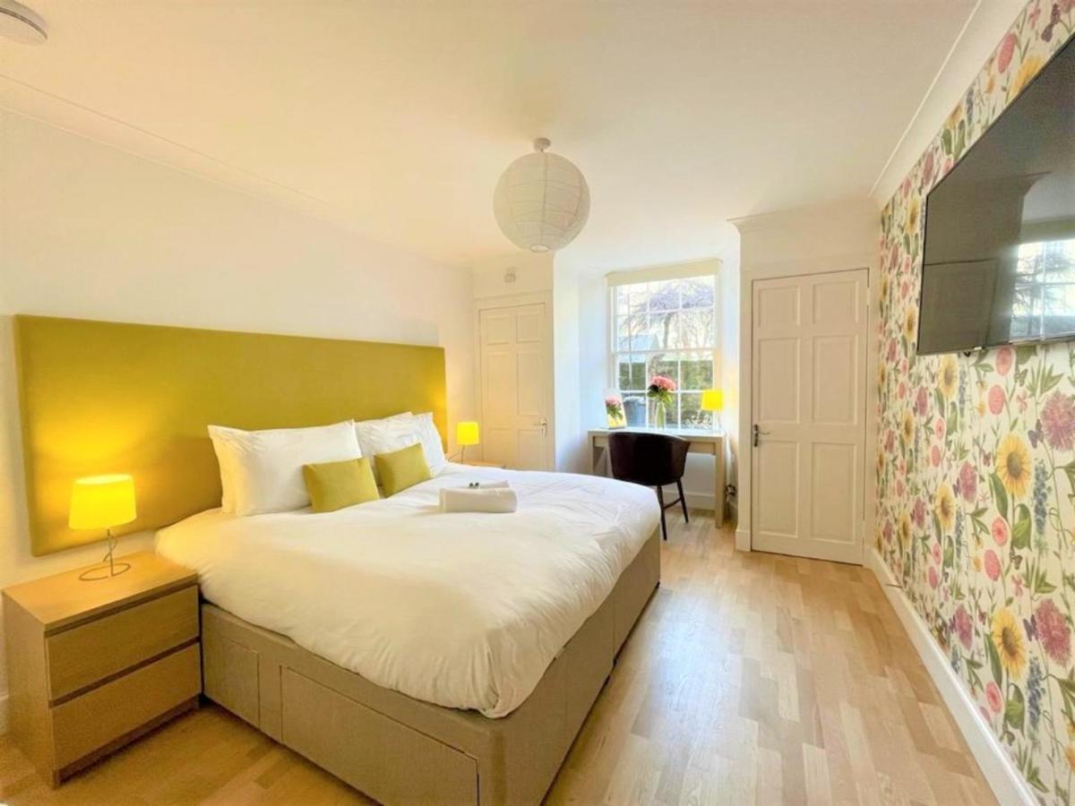 Appartement Elite 3 Bed New Town With Private Walled Garden