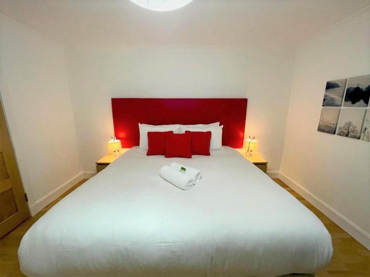 Elite 3 Bed New Town With Private Walled Garden Appartement EDI